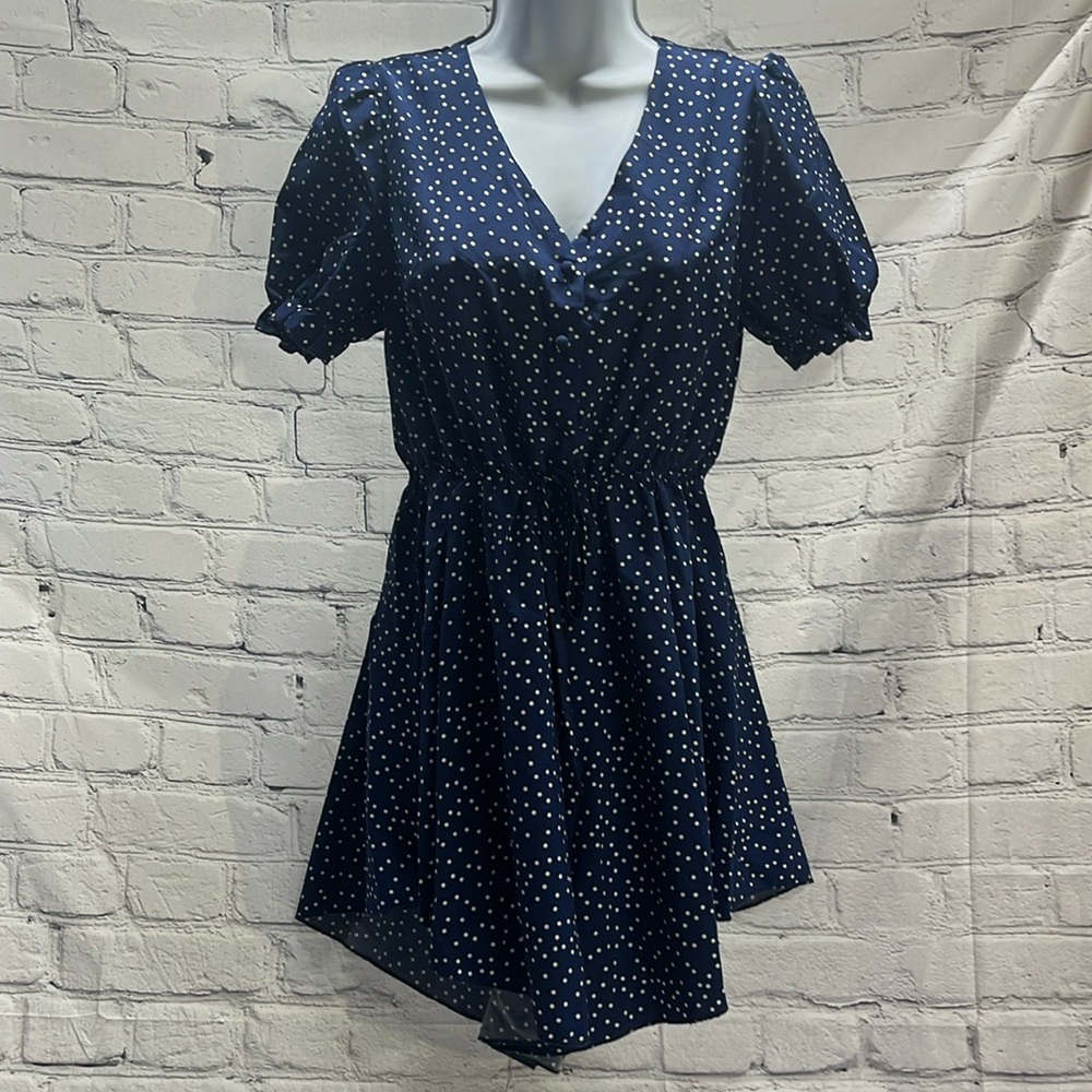 Blue and white polkadotted romper - Picture 1 of 6
